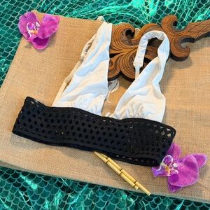 Beach Bunny Bikini
Beach Bunny Swimsuit